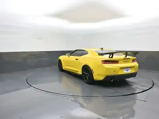 Chevrolet Camaro 2018 LT 2dr Coupe w/1LT