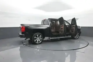 Chevrolet Silverado 1500 2017 4x4 High Country 4dr Crew Cab 5.8 ft. SB