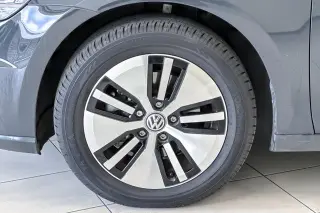 Volkswagen e-Golf 2019 SE 4dr Hatchback