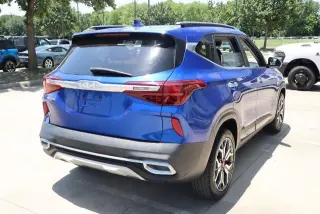 Kia Seltos 2023 AWD SX 4dr SUV