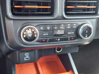 Ford Maverick 2023 XL 4dr SuperCrew 4.5 ft. SB