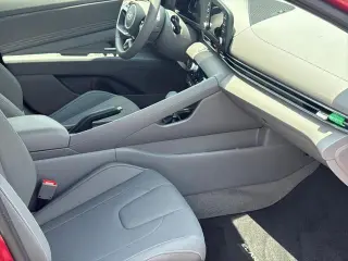 Hyundai ELANTRA 2026 SEL Sport 4dr Sedan