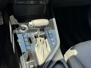 Kia Niro 2025 SX Touring 4dr Crossover