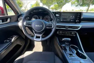 Kia K5 2023 LXS 4dr Sedan