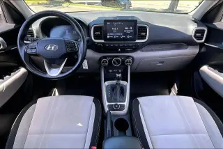 Hyundai VENUE 2023 SEL 4dr Crossover
