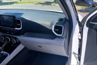 Hyundai VENUE 2023 SEL 4dr Crossover