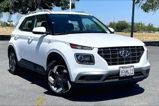 Hyundai VENUE 2023 SEL 4dr Crossover