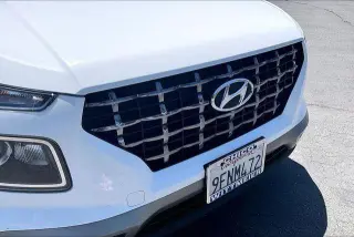 Hyundai VENUE 2023 SEL 4dr Crossover