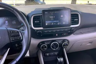 Hyundai VENUE 2023 SEL 4dr Crossover