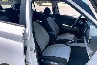 Hyundai VENUE 2023 SEL 4dr Crossover