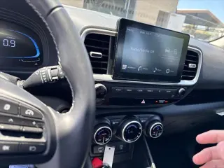 Hyundai VENUE 2025 SEL 4dr Crossover