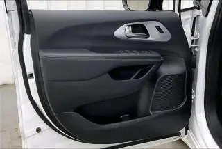 Chrysler Pacifica 2025 Limited 4dr Mini-Van