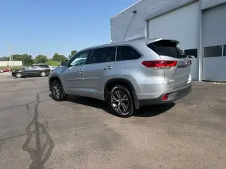 Toyota Highlander 2017 AWD LE 4dr SUV