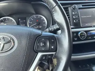 Toyota Highlander 2017 AWD LE 4dr SUV