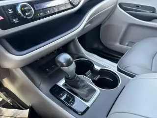 Toyota Highlander 2017 AWD LE 4dr SUV