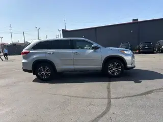 Toyota Highlander 2017 AWD LE 4dr SUV