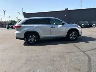 Toyota Highlander 2017 AWD LE 4dr SUV