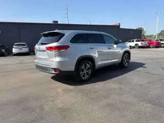 Toyota Highlander 2017 AWD LE 4dr SUV