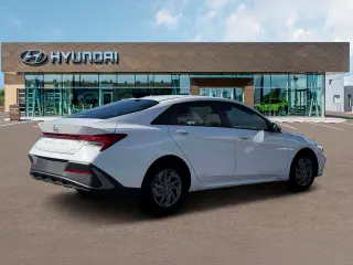 Hyundai ELANTRA Hybrid 2026 Blue 4dr Sedan