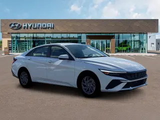 Hyundai ELANTRA Hybrid 2026 Blue 4dr Sedan