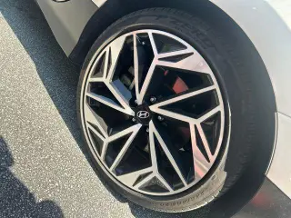 Hyundai IONIQ 6 2023 Limited 4dr Sedan