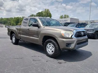 Toyota Tacoma 2013 4x2 Base 4dr Access Cab 6.1 ft SB 5M