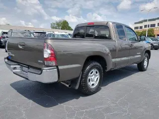 Toyota Tacoma 2013 4x2 Base 4dr Access Cab 6.1 ft SB 5M