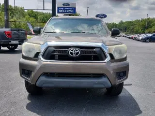 Toyota Tacoma 2013 4x2 Base 4dr Access Cab 6.1 ft SB 5M