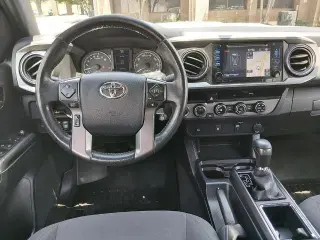 Toyota Tacoma 2017 4x4 TRD Pro 4dr Double Cab 5.0 ft SB 6A