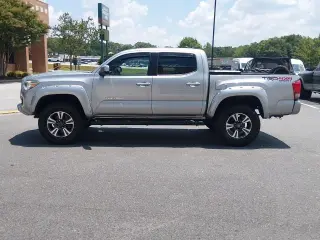 Toyota Tacoma 2017 4x4 TRD Pro 4dr Double Cab 5.0 ft SB 6A