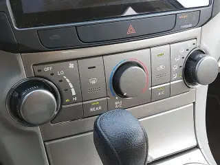 Toyota Highlander 2011 SE 4dr SUV