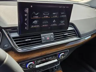 Audi Q5 2023 AWD quattro Premium 40 TFSI 4dr SUV