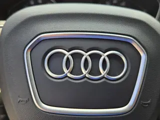 Audi Q5 2023 AWD quattro Premium 40 TFSI 4dr SUV