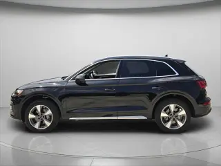 Audi Q5 2023 AWD quattro Premium 40 TFSI 4dr SUV