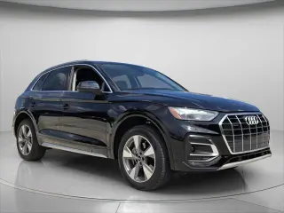 Audi Q5 2023 AWD quattro Premium 40 TFSI 4dr SUV