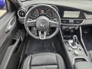 Alfa Romeo Giulia 2022 Sprint 4dr Sedan
