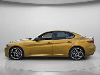 Alfa Romeo Giulia 2023 Veloce 4dr Sedan