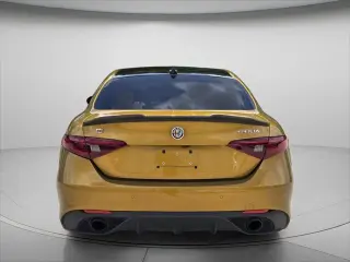 Alfa Romeo Giulia 2023 Veloce 4dr Sedan