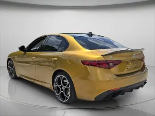 Alfa Romeo Giulia 2023 Veloce 4dr Sedan