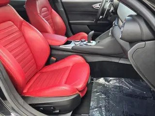 Alfa Romeo Giulia 2023 Veloce 4dr Sedan