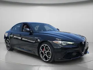 Alfa Romeo Giulia 2023 Veloce 4dr Sedan