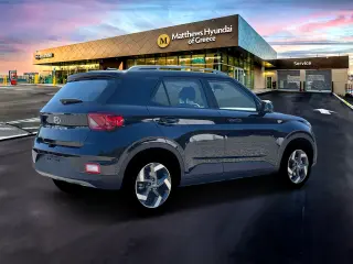Hyundai VENUE 2026 SEL 4dr Crossover w/Two-Tone Roof