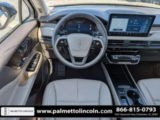 Lincoln Corsair 2024 Premiere 4dr SUV