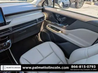 Lincoln Corsair 2024 Premiere 4dr SUV