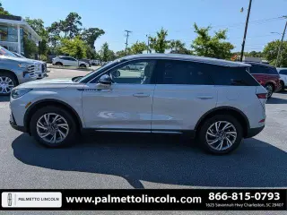 Lincoln Corsair 2024 Premiere 4dr SUV