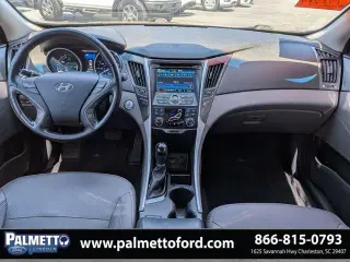 Hyundai SONATA Hybrid 2015 4dr Sedan