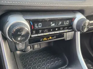Toyota RAV4 Hybrid 2024 AWD XLE 4dr SUV