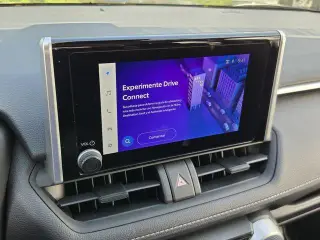 Toyota RAV4 Hybrid 2024 AWD XLE 4dr SUV