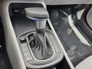Hyundai KONA 2024 SE 4dr Crossover
