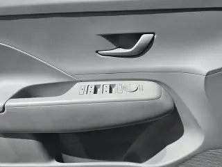 Hyundai KONA 2024 SE 4dr Crossover